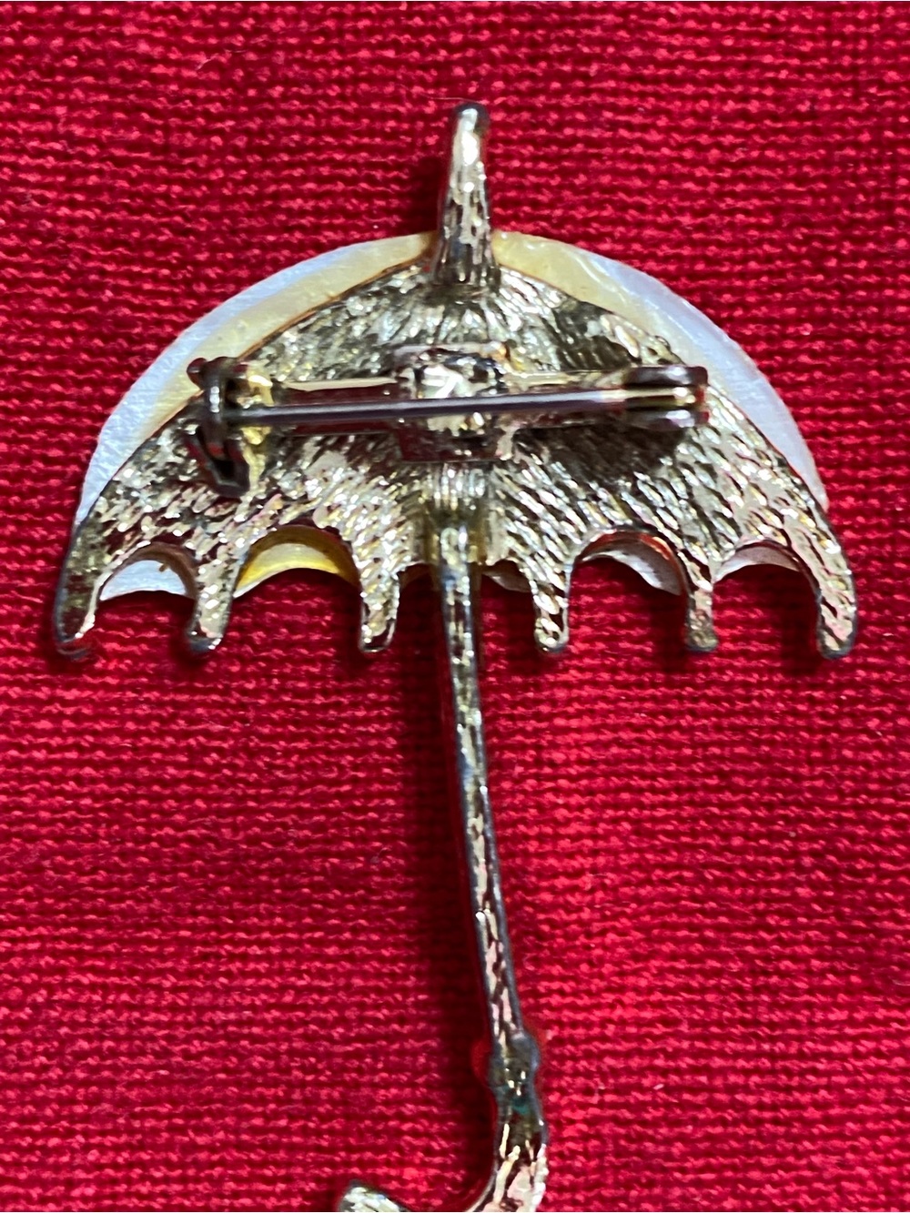 Vintage Mother of Pearl Shell Umbrella Brooch with Red & Green Stripes on gold - Picture 6 of 7